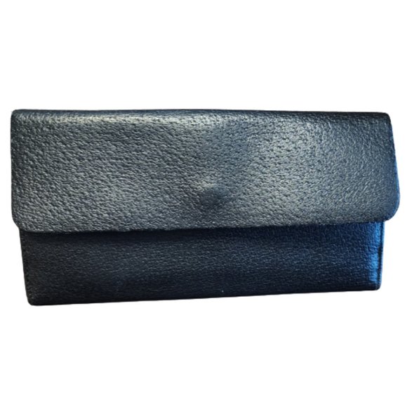 AUTHENTIC RARE VINTAGE GUCCI LONG BLACK WALLET WITH ENAMEL CLASP $895 - Picture 3 of 9